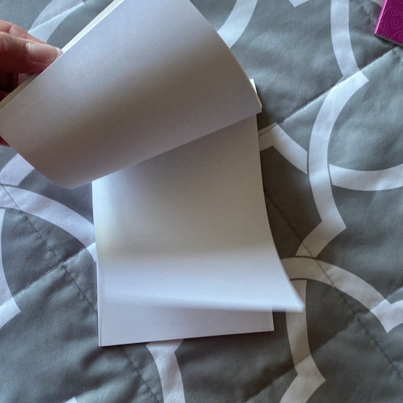 NEW Lot of Disney Princess Notepads, sticky notes & an Activity Book - Picture 9 of 10